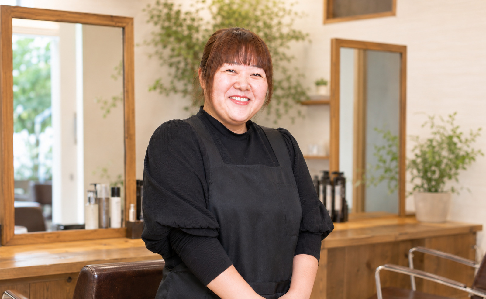 あやさん(STYLIST / 仕事と家庭の両立)— カラーのちからスタッフインタビュー